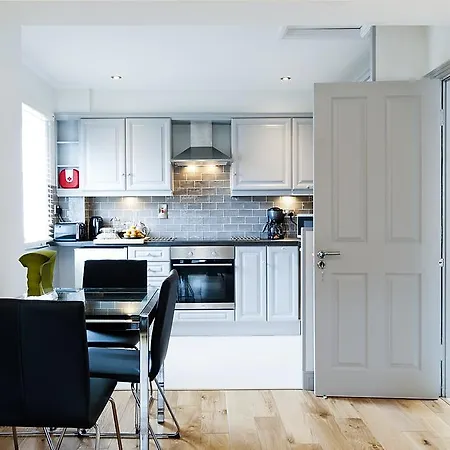 Apartman Rathmines 2 *